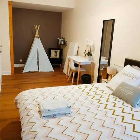 157M2, 4 Chambres, 4 Salles De Bains, 2 Wc, 2 Parkings En Hypercentre Valence  Exterior photo
